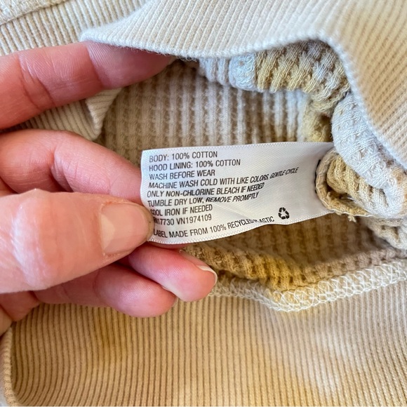 Wild Fable Ribbed Knit Cropped‎ Hooded Sweater in Tie Dye yellow, tan and brown - Picture 7 of 7